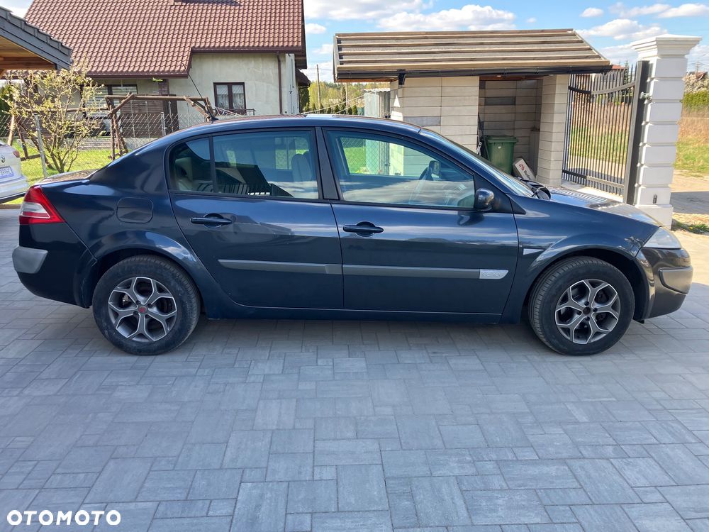 Renault Megane 1.6 16V Luxe Expression - 4