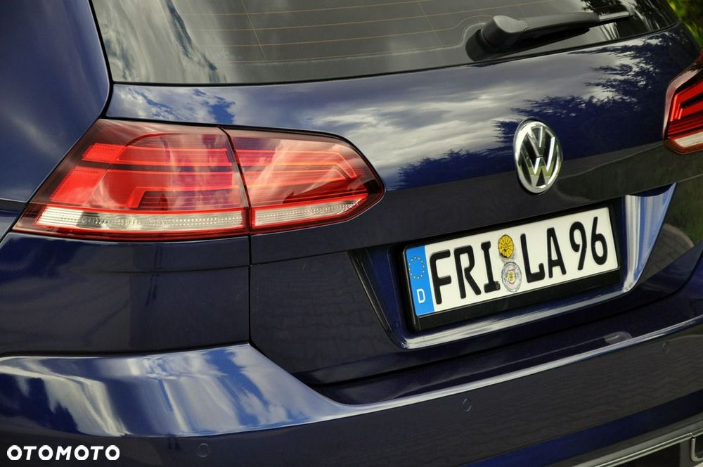 Volkswagen Golf Variant - 16