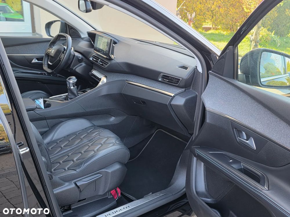 Peugeot 5008 1.5 BlueHDi Road Trip S&S - 29