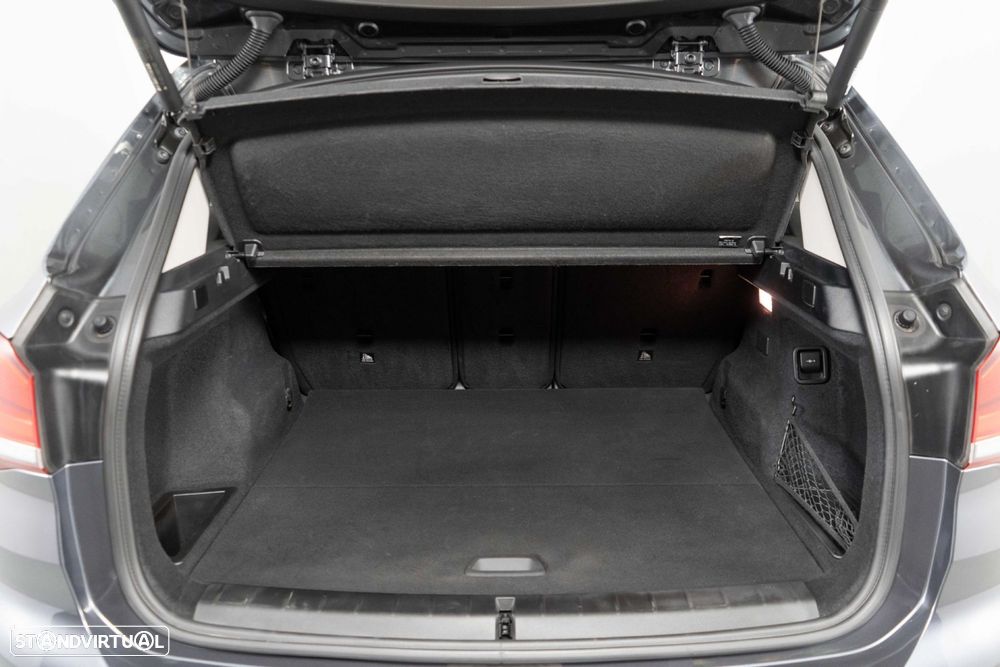 BMW X1 25 e xDrive - 12
