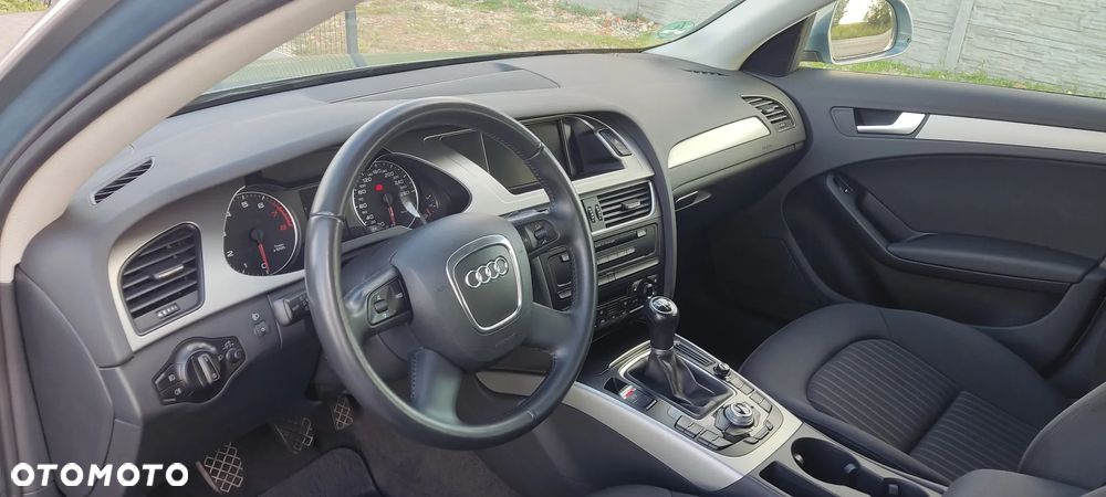 Audi A4 Avant 2.0 TFSI Attraction - 10