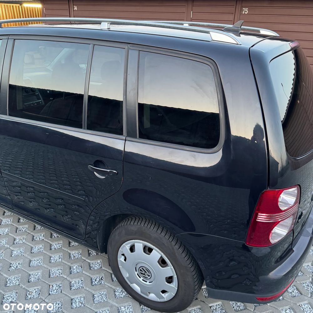 Volkswagen Touran 1.4 TSI Trendline DSG - 6