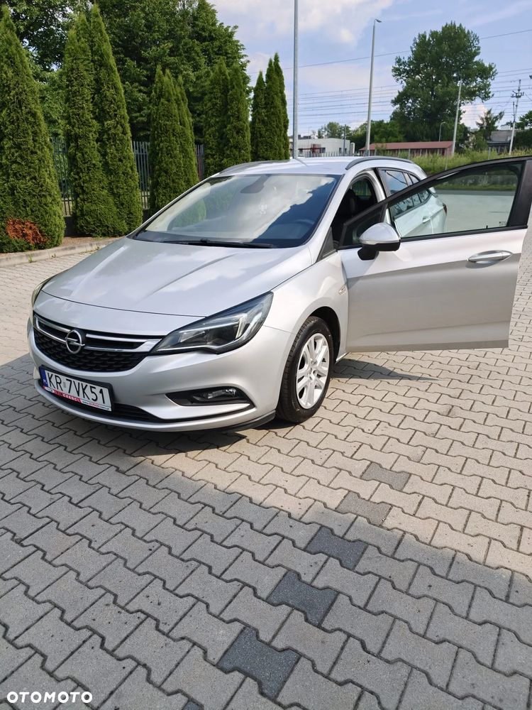 Opel Astra 1.6 D (CDTI) Start/Stop Business - 10