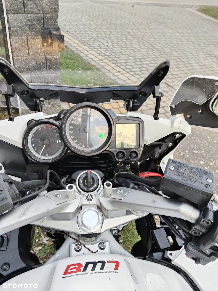 Yamaha FJR - 11