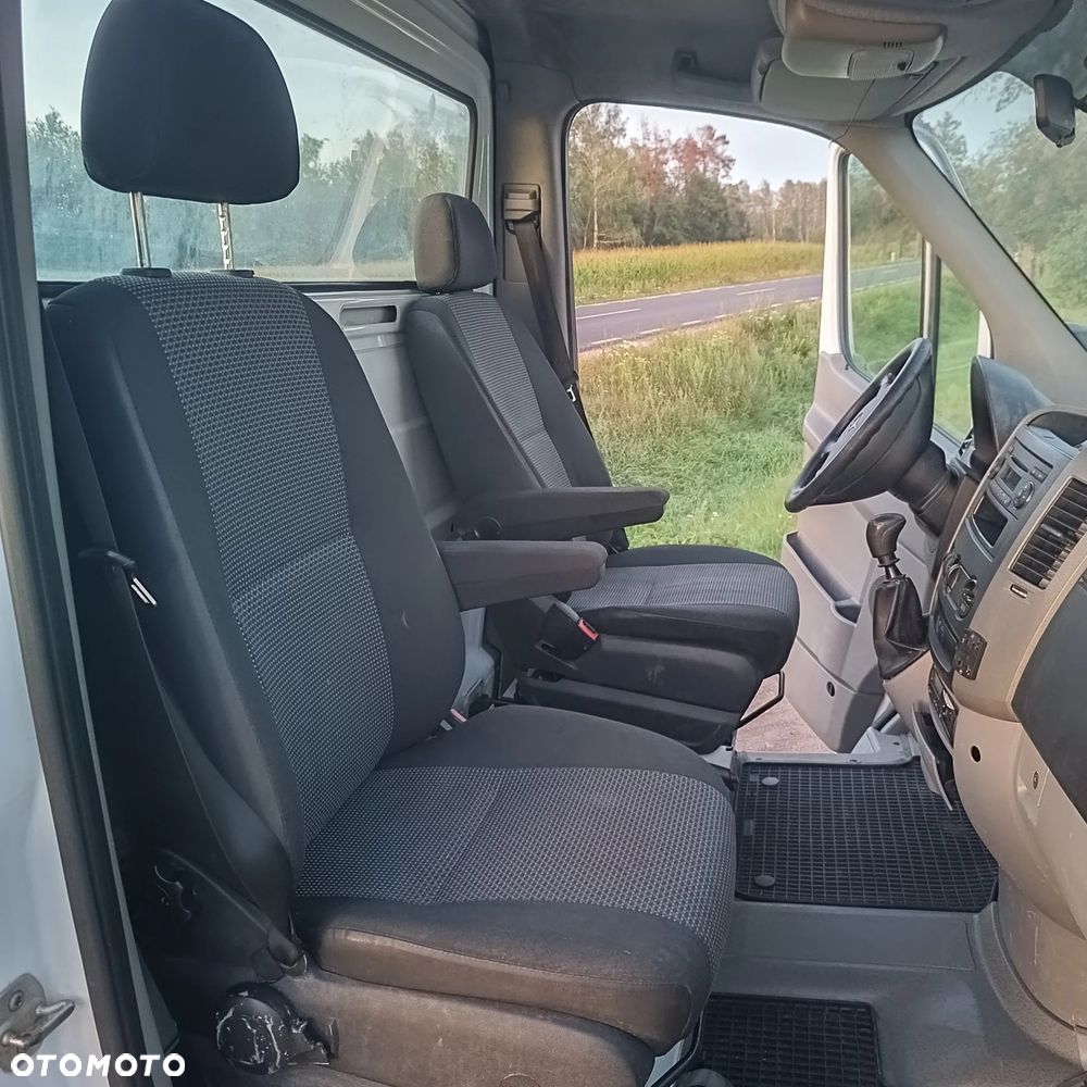 Mercedes-Benz Sprinter - 17