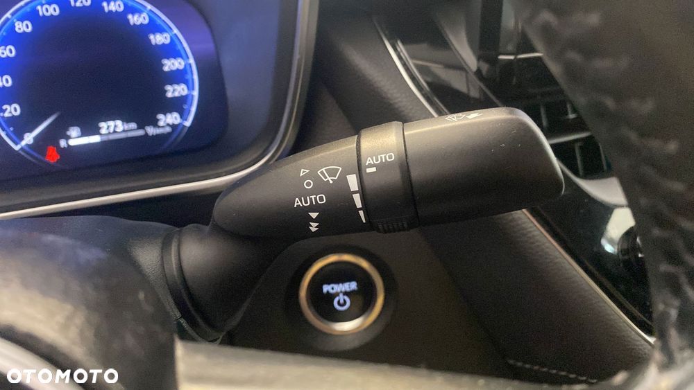 Toyota Corolla 1.8 Hybrid Style - 22