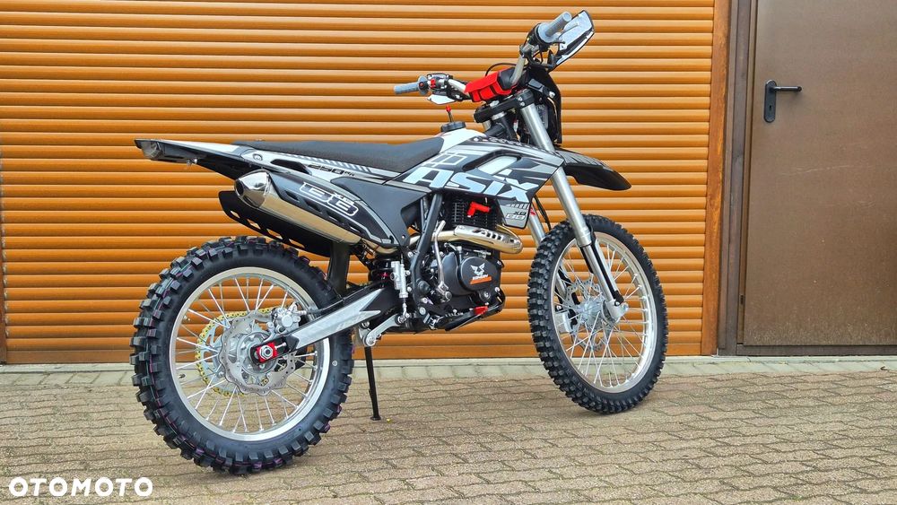 ASIX XB-88 250cc - 3
