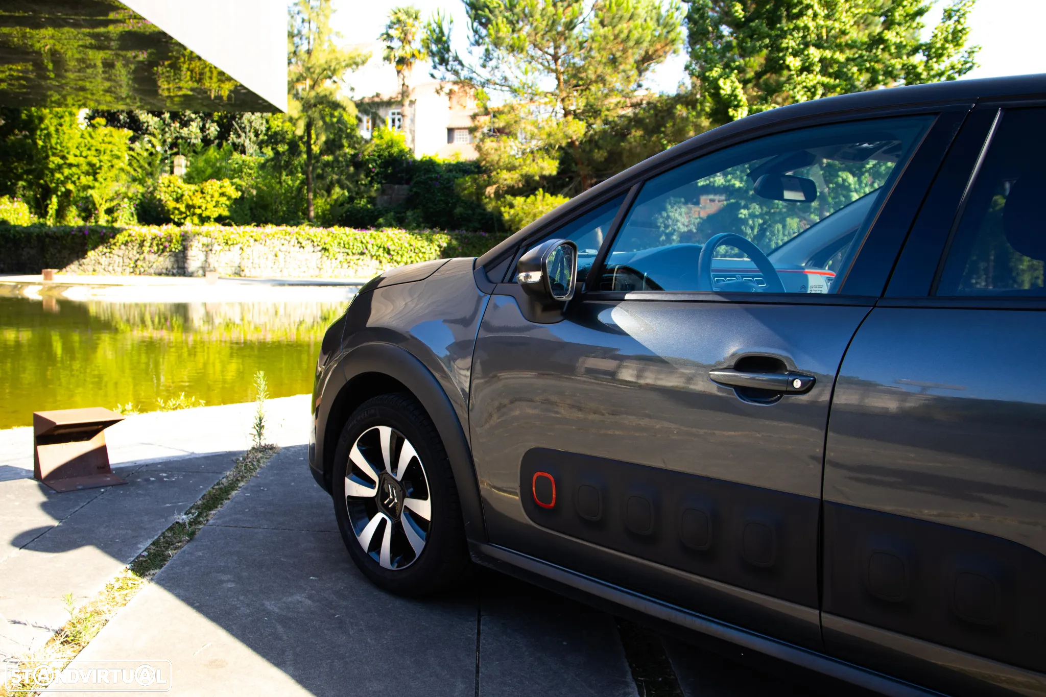 Citroën C3 1.2 PureTech Shine - 3