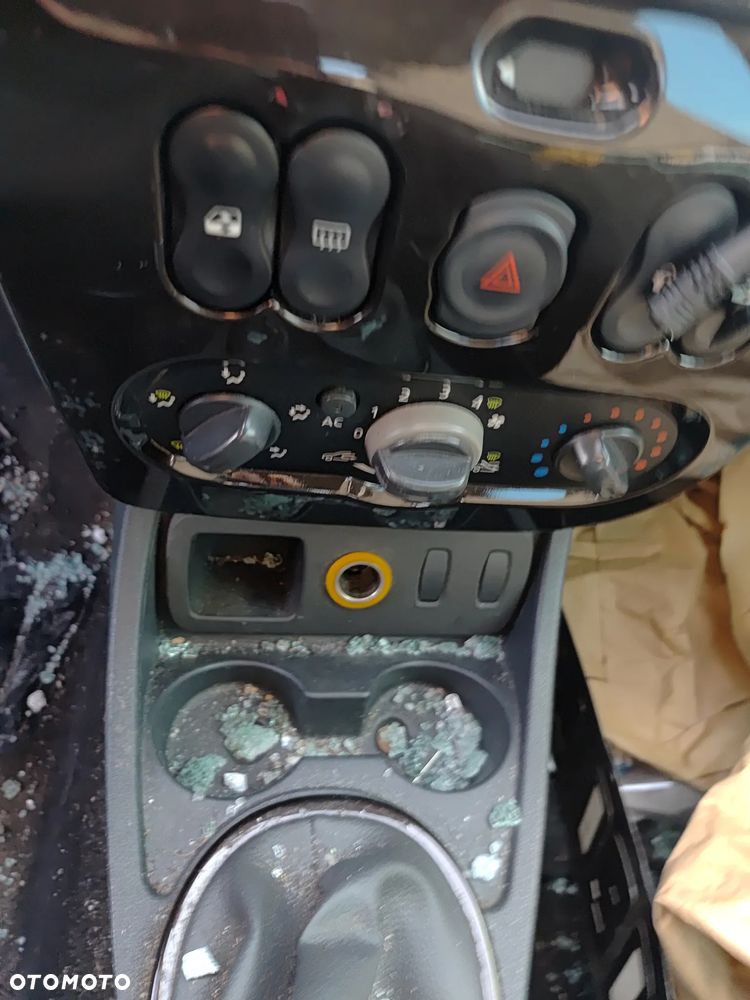 Dacia Duster 1.5 dCi Laureate 4x4 - 13