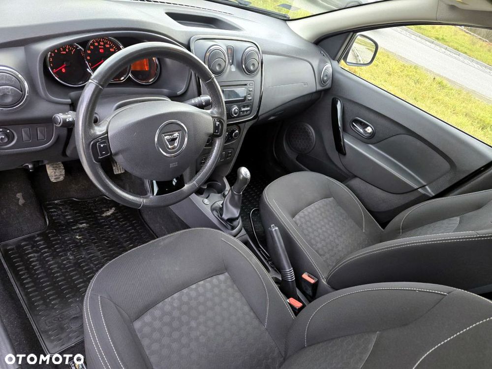 Dacia Sandero 1.2 16V Laureate - 18