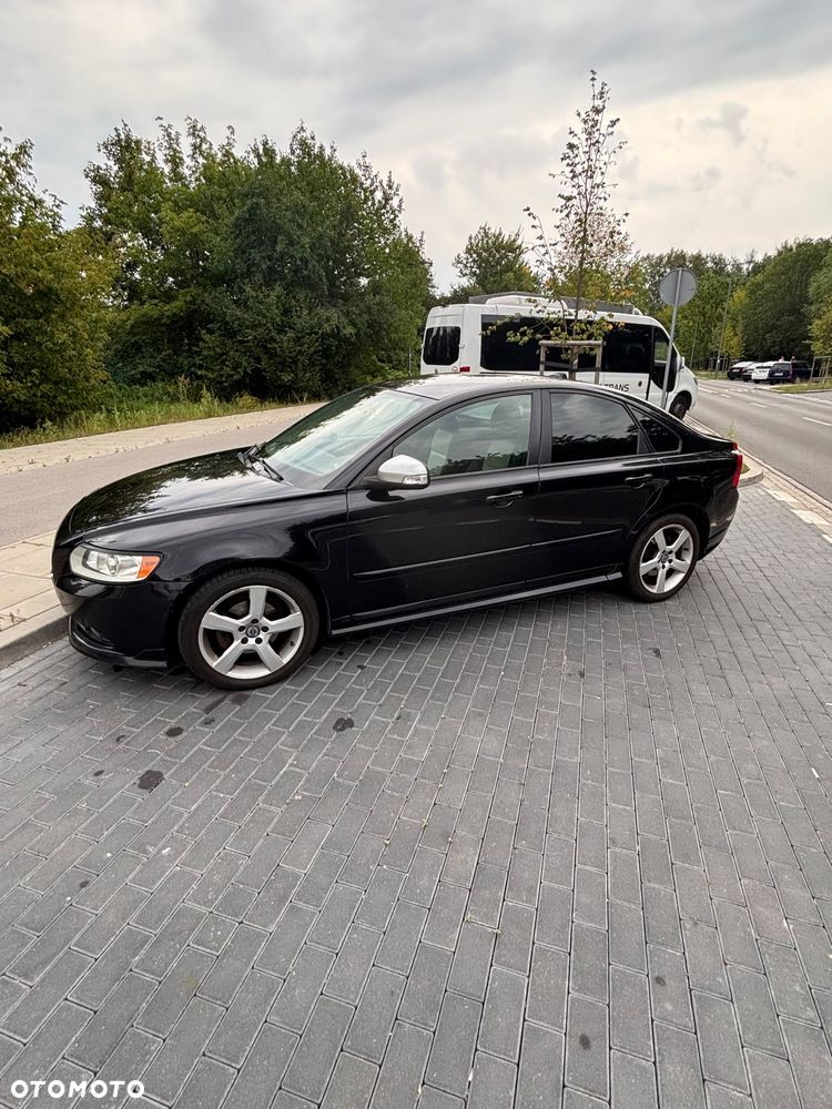 Volvo S40 2.0 R-Design - 1