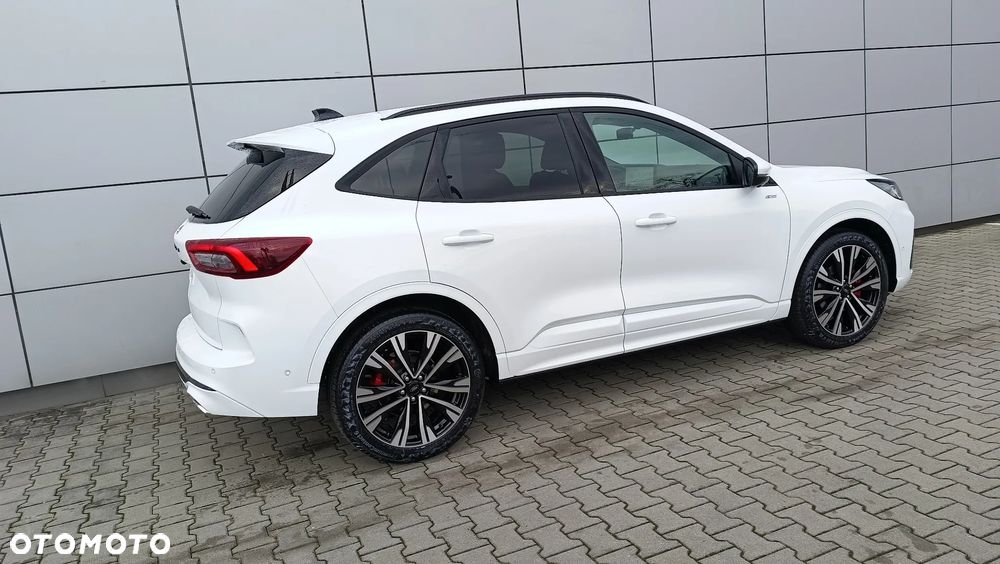 Ford Kuga 1.5 EcoBoost FWD ST-Line X - 27