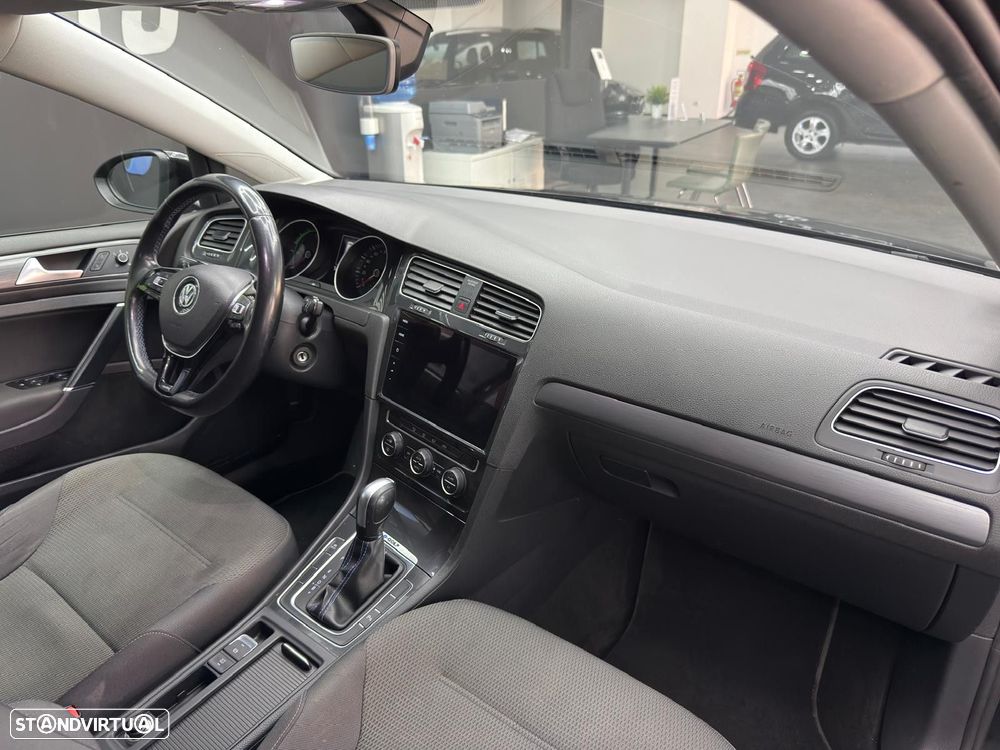 VW e-Golf AC/DC - 40