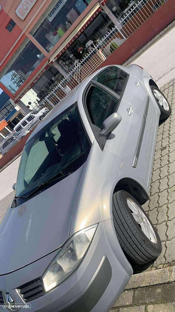 Renault Mégane 1.4 Confort Authentique - 5