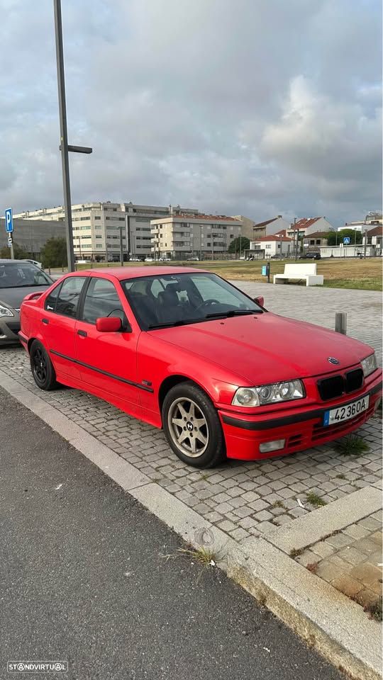 BMW 318 tds - 1