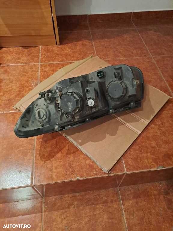 Far dreapta Hyundai Santa Fe 2 an 2006-2009 original Europa - 4