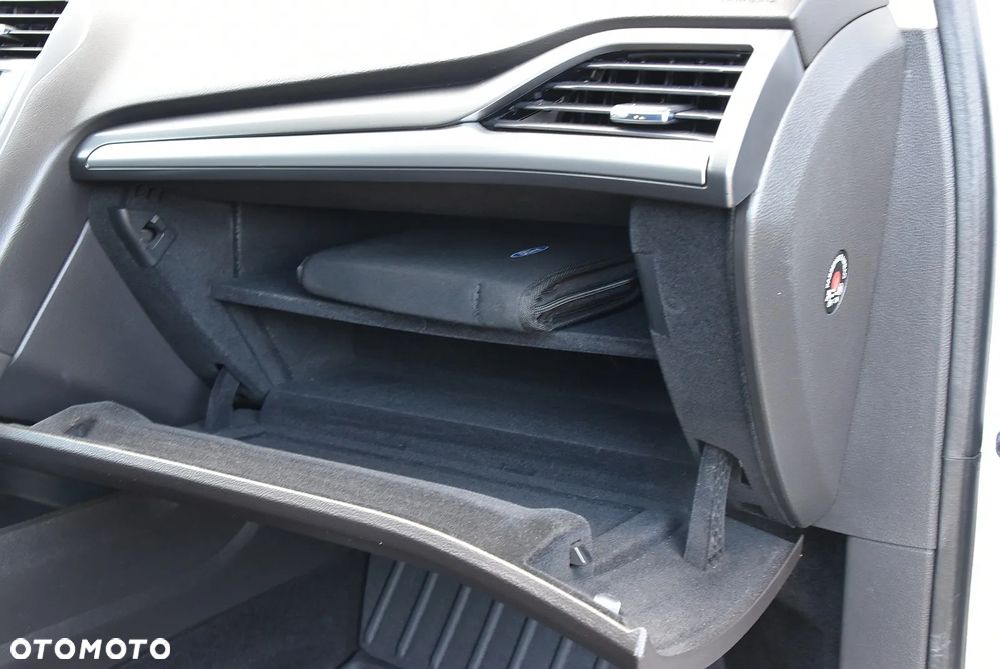 Ford Mondeo 2.0 TDCi STart-Stopp Titanium - 40
