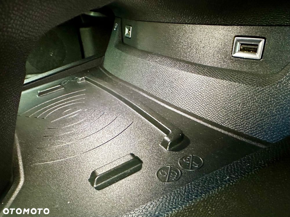 Peugeot 508 2.0 BlueHDi Allure S&S EAT8 - 19