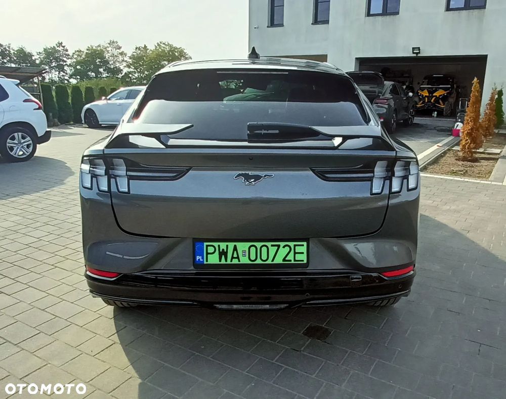 Ford Mustang ver-premium - 8