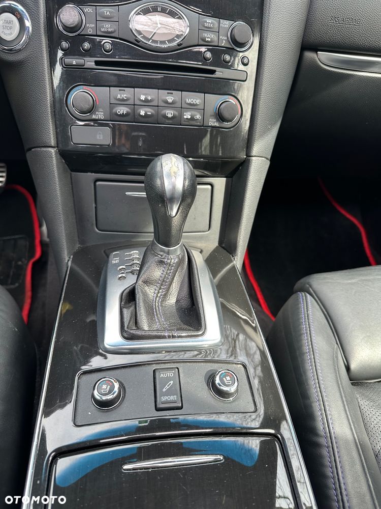 Infiniti QX70 3.0d S Premium - 23