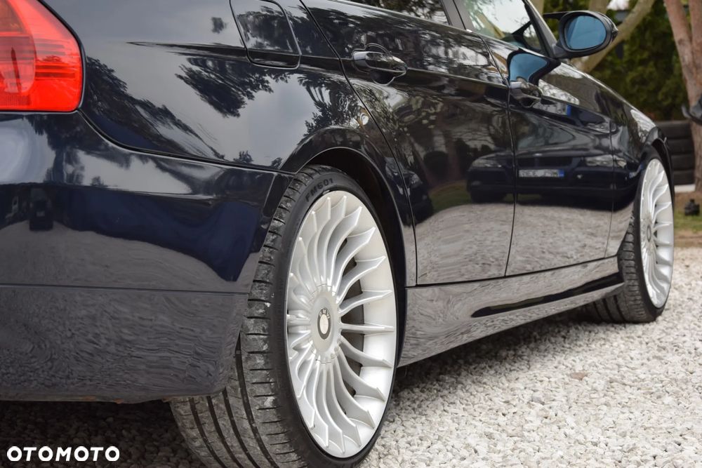 BMW Seria 3 325i - 13