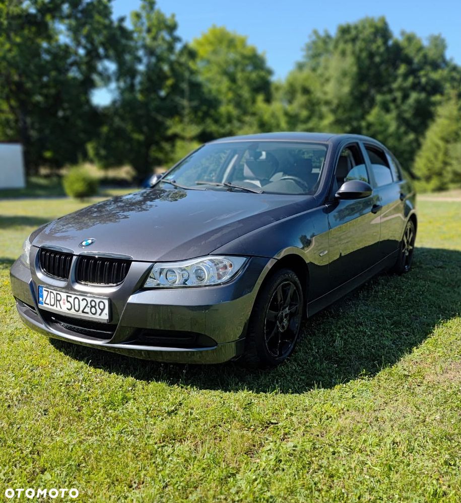 BMW Seria 3 318i - 2