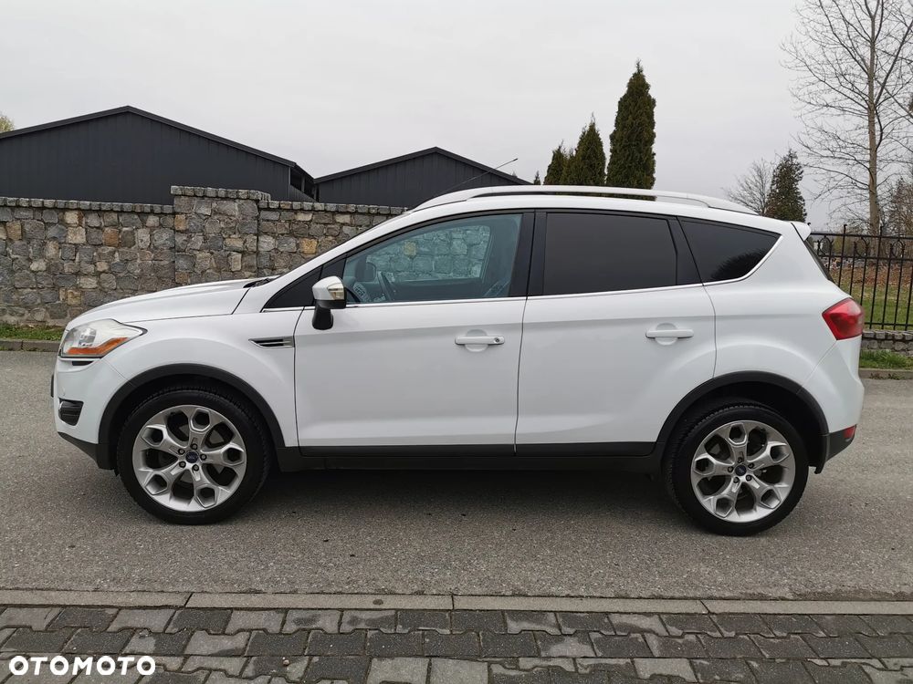 Ford Kuga 2.0 TDCi 2x4 Titanium - 14