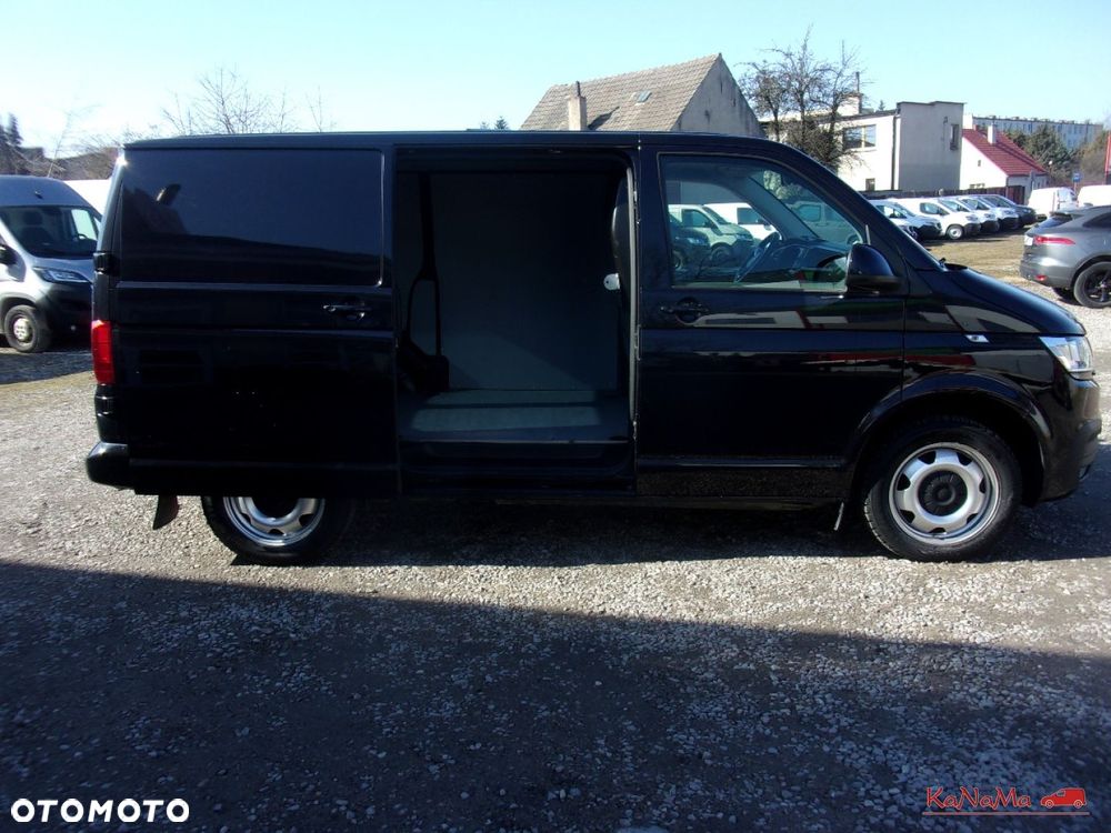 Volkswagen Transporter - 11