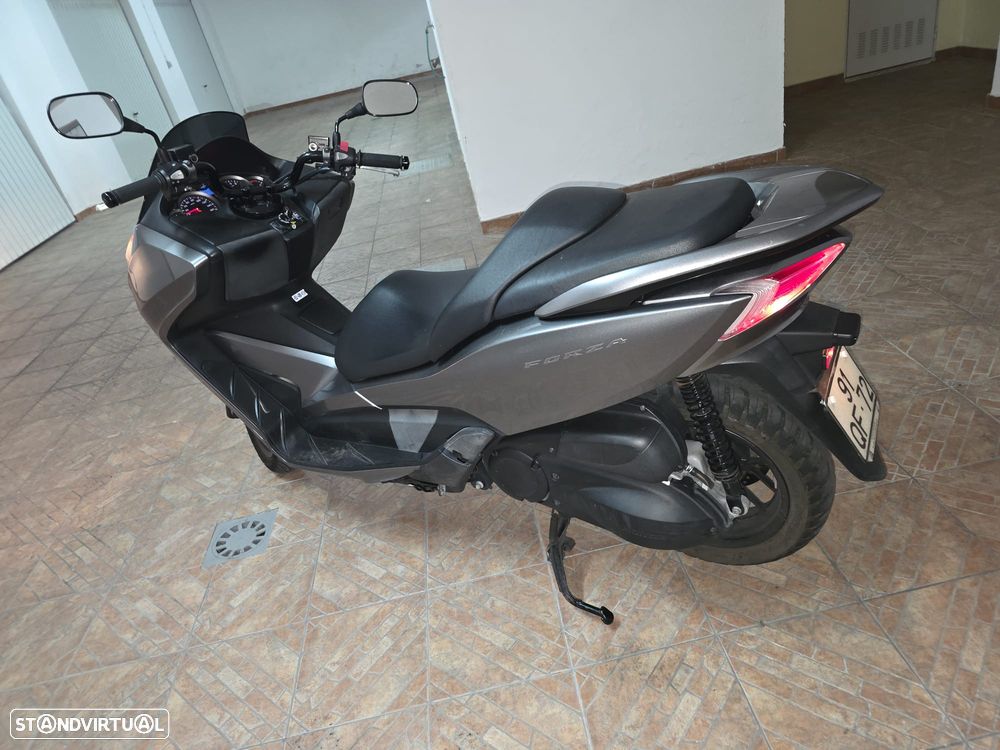 Honda Forza - 5