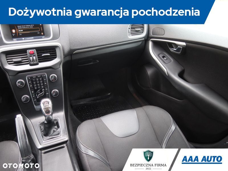 Volvo V40 - 10