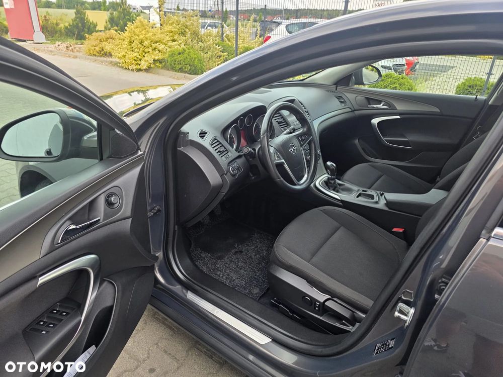 Opel Insignia - 11