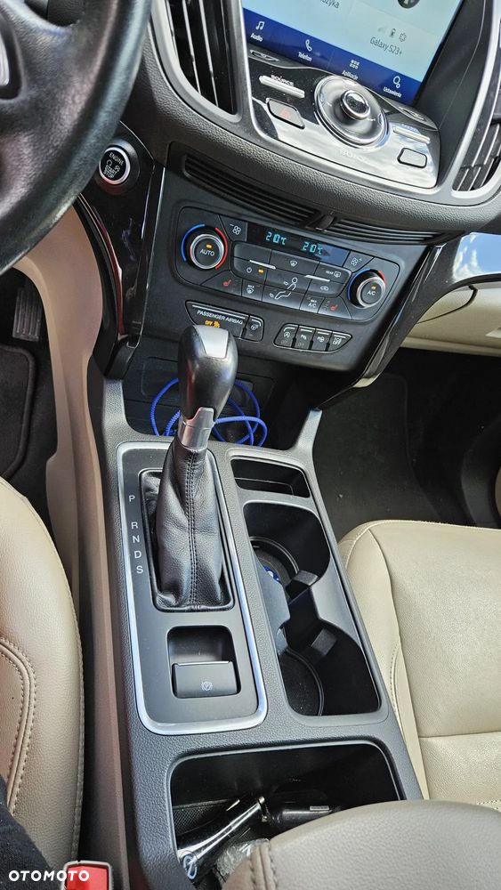 Ford Escape 2.0 EcoBoost AWD Titanium - 9