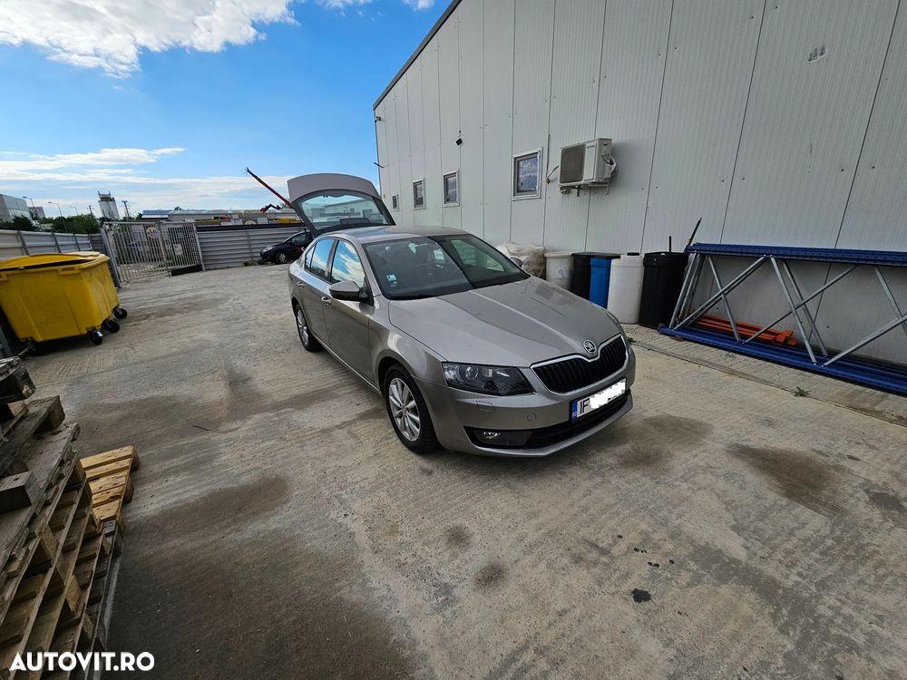 Skoda Octavia 1.6 TDI Style - 6