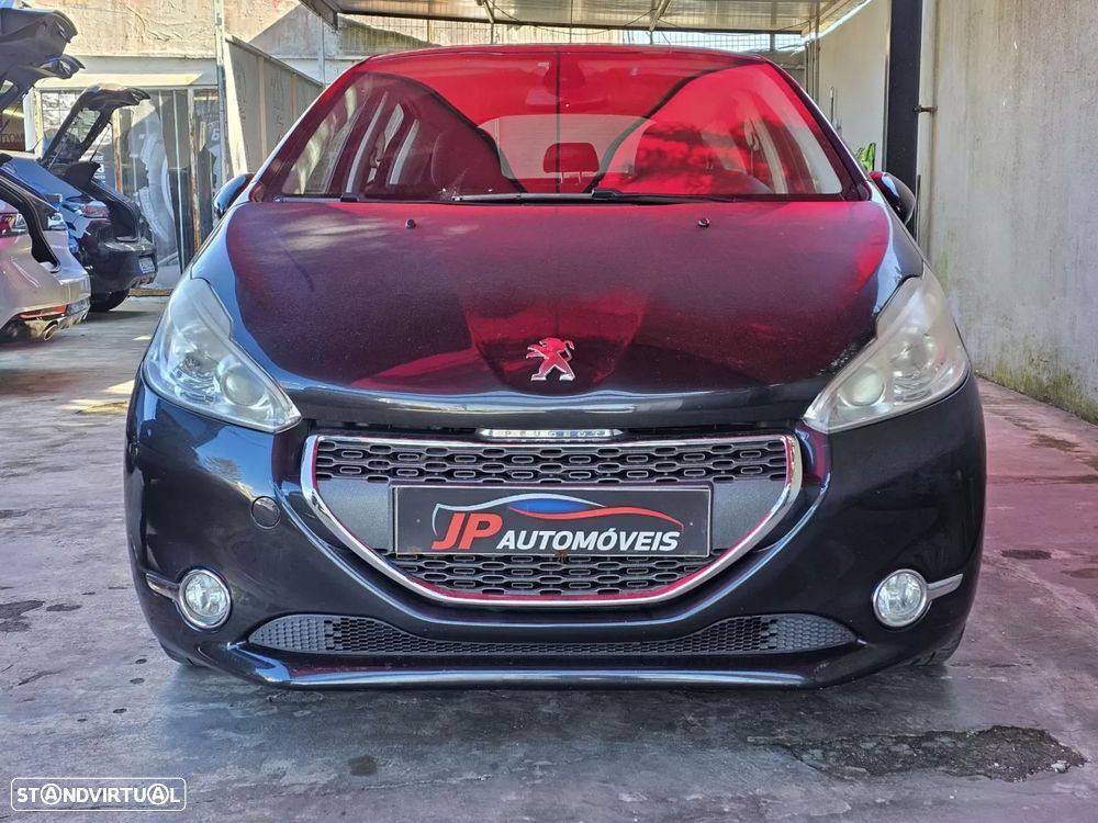 Peugeot 208 1.6 e-HDi Allure - 2