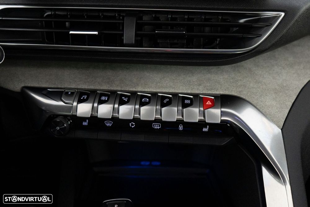 Peugeot 3008 1.6 Hybrid GT Pack e-EAT8 - 29