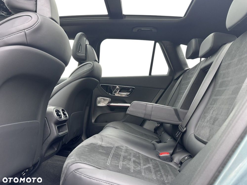 Mercedes-Benz GLC 220 d mHEV 4-Matic AMG Line - 11