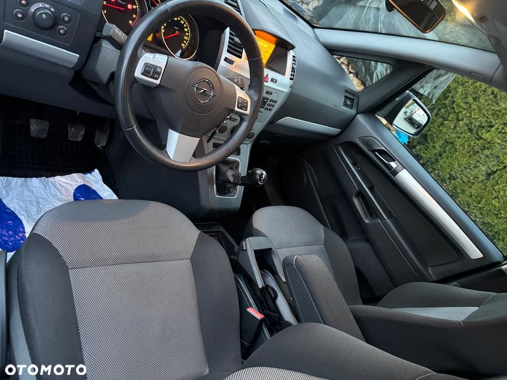 Opel Zafira 1.8 - 7