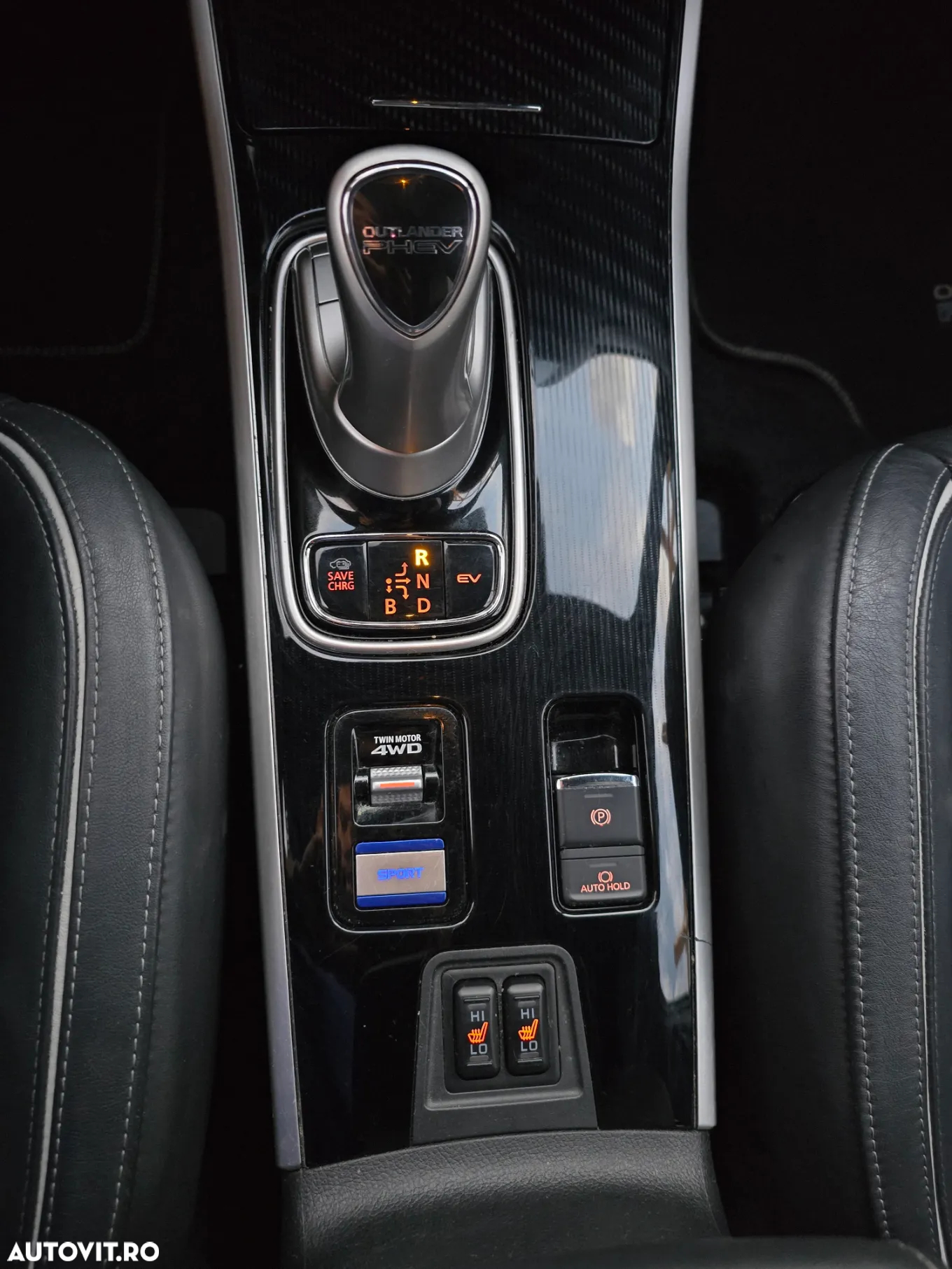 Mitsubishi Outlander 2.4 4WD Plug-In Hybrid Diamant+ - 25