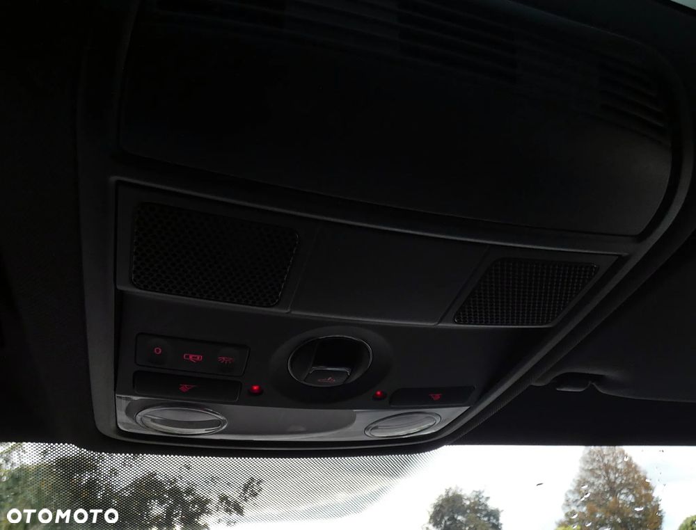 Volkswagen Scirocco 1.4 TSI R-Style DSG - 38