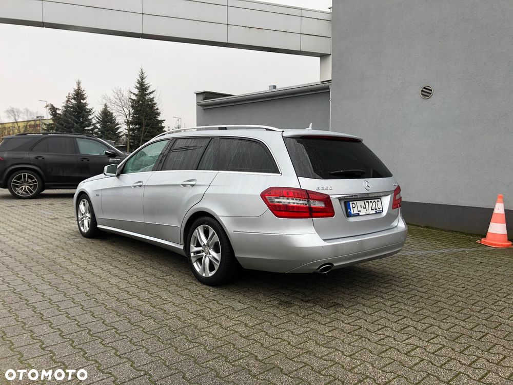Mercedes-Benz Klasa E 250 T CGI BlueEFFICIENCY Automatik Avantgarde - 4