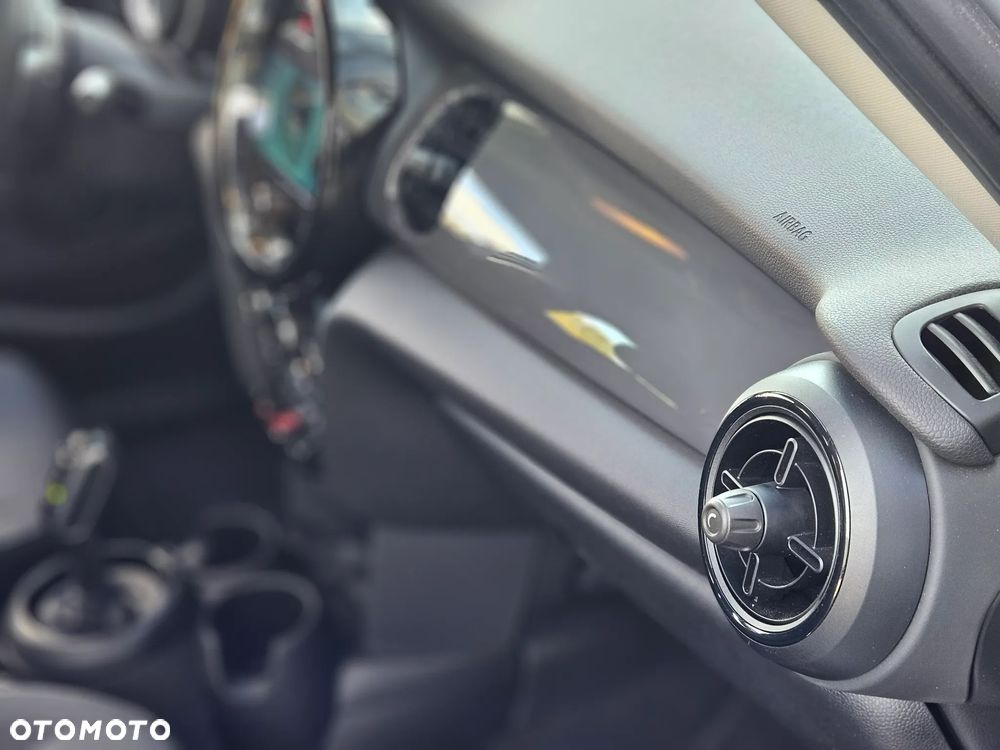 MINI Cooper Classic Trim - 22