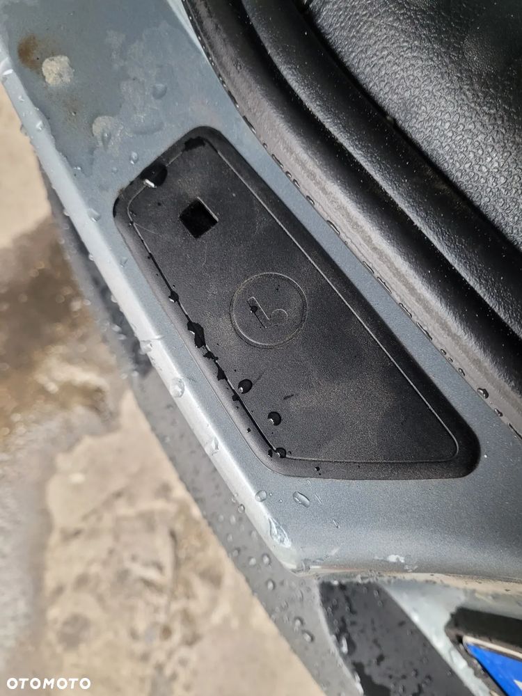 Volkswagen Tiguan - 16