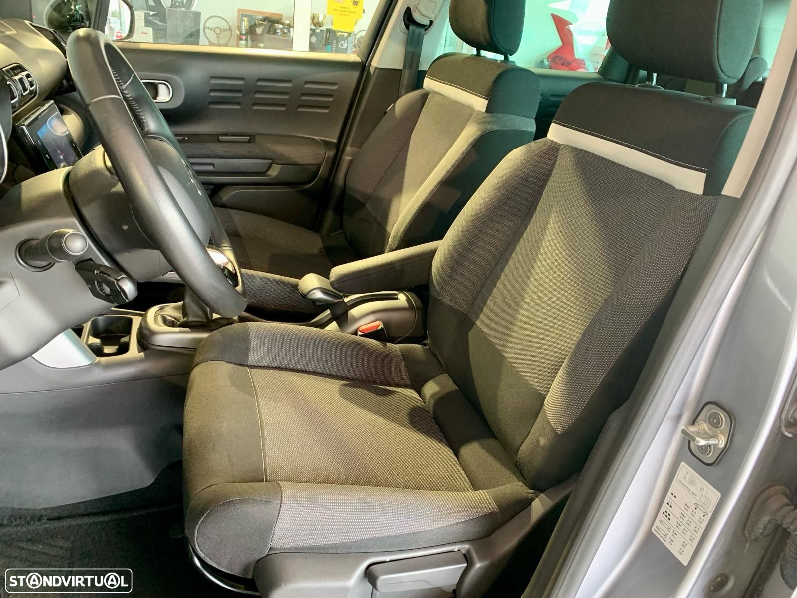 Citroën C3 Aircross 1.5 BlueHDi Shine S&S - 19