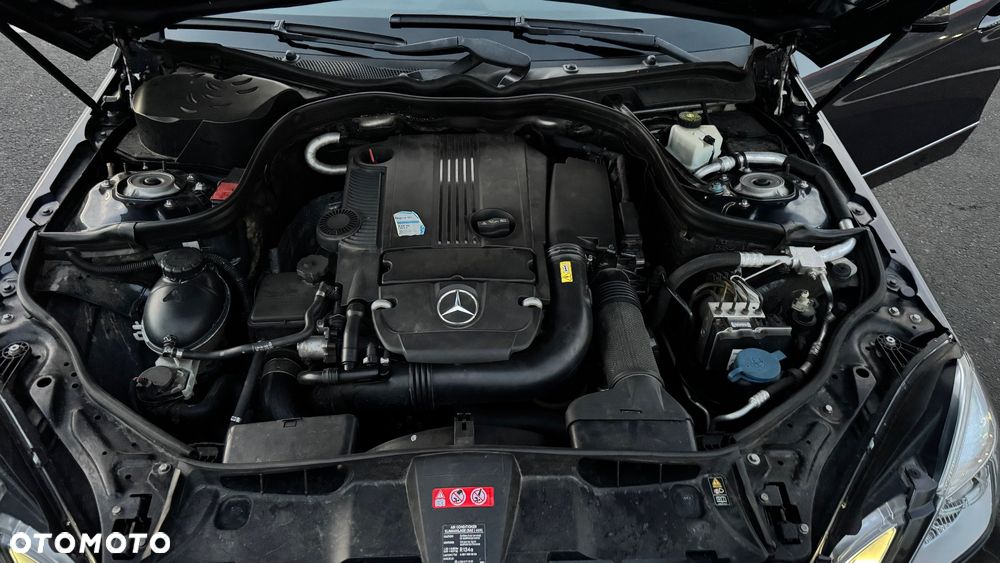 Mercedes-Benz Klasa E 250 CGI BlueEff Avantgarde - 26