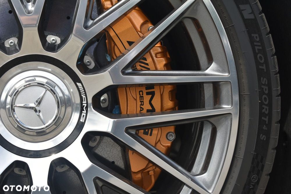 Mercedes-Benz SL AMG 63 4-Matic+ - 20