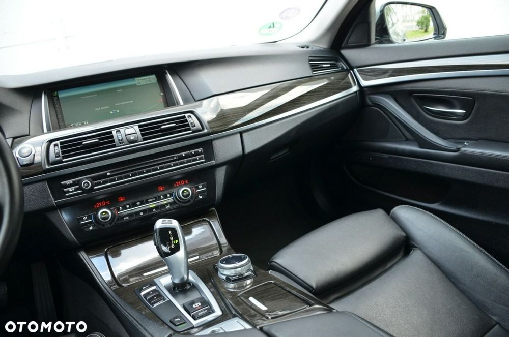 BMW Seria 5 - 32