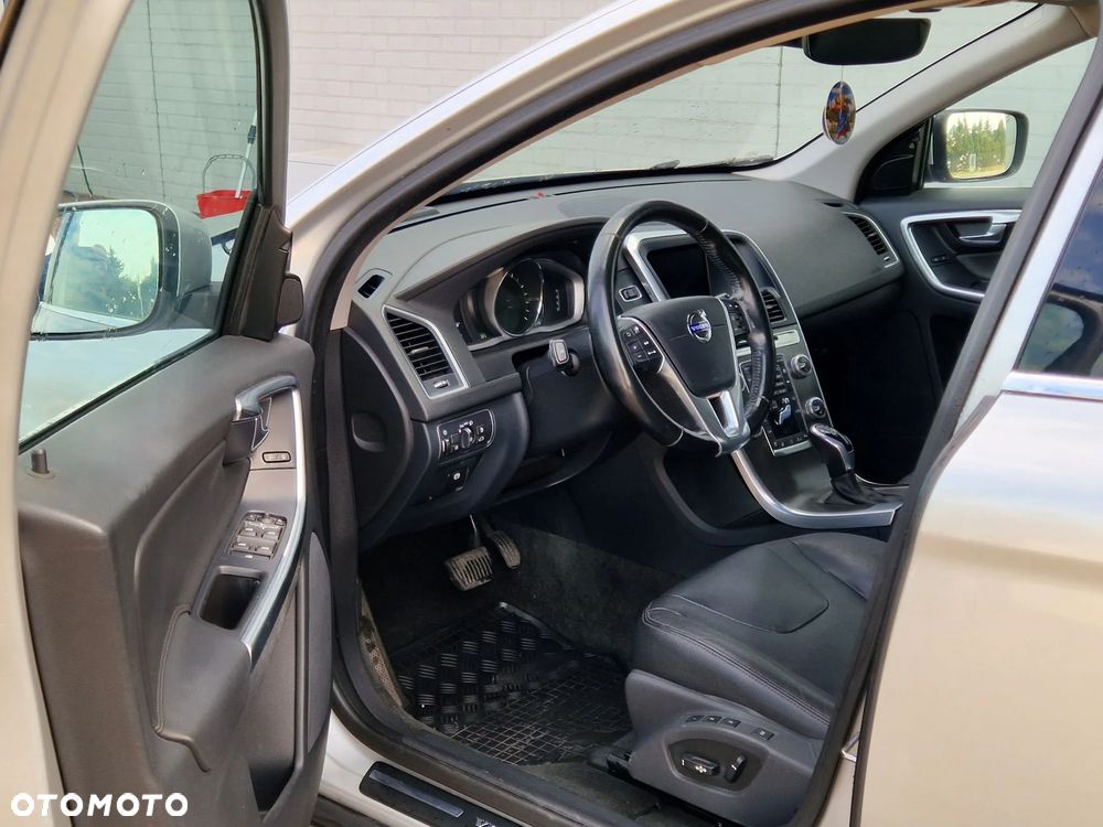 Volvo XC 60 T6 AWD Summum - 10