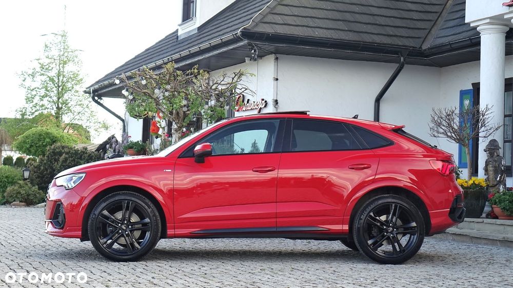 Audi Q3 Sportback - 11