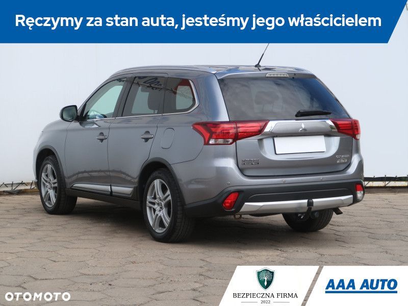 Mitsubishi Outlander - 6