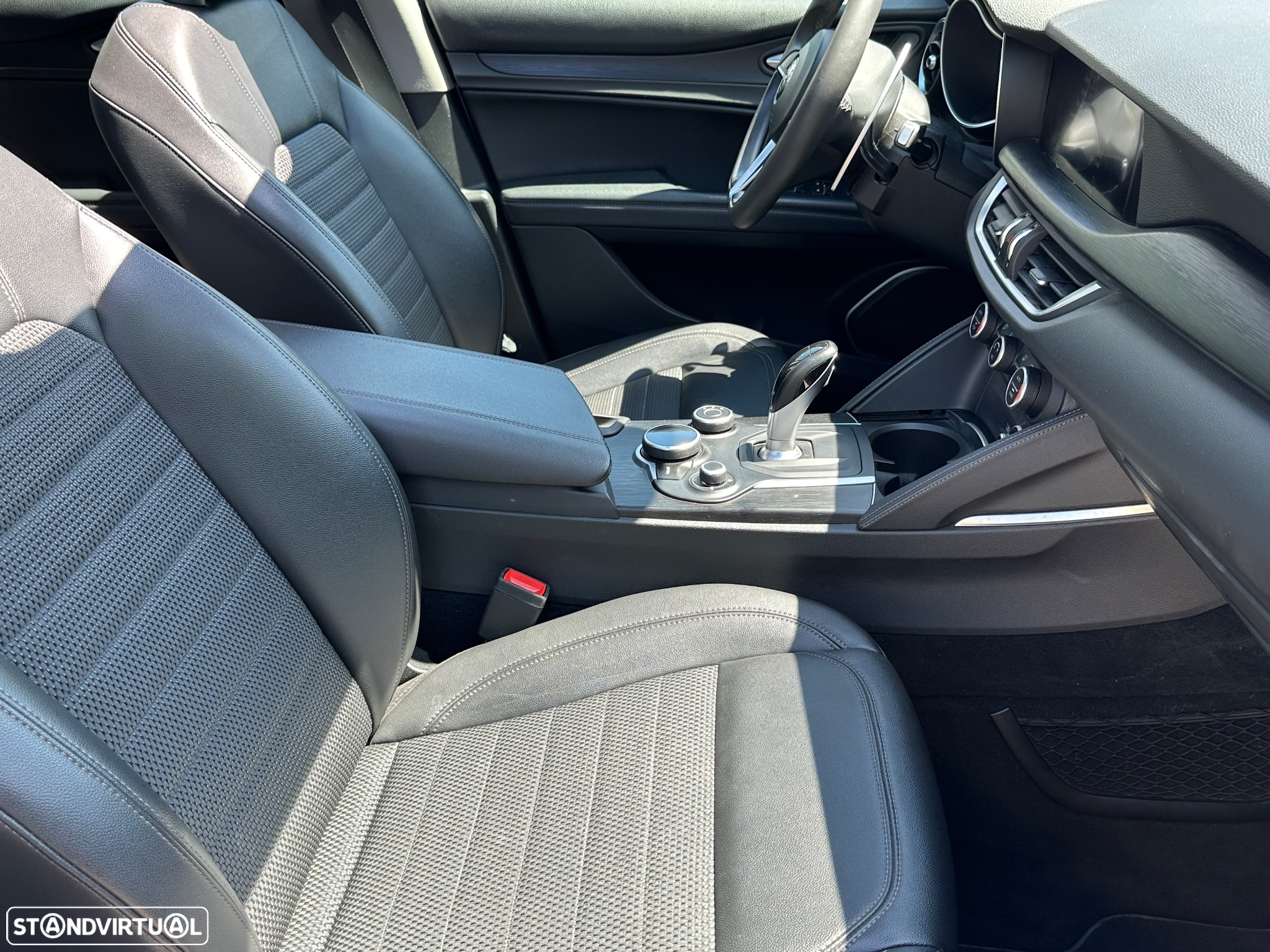Alfa Romeo Stelvio 2.2 D Super AT8 Q4 - 29